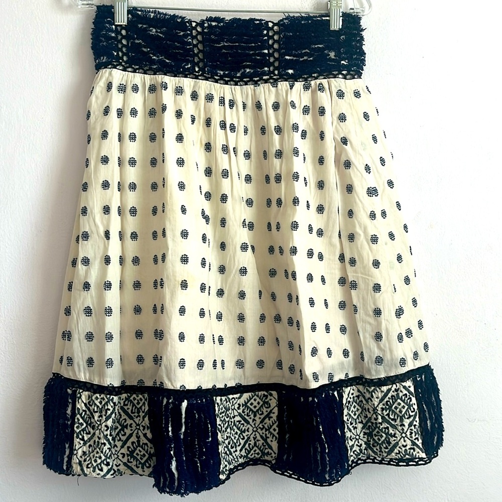 Maeve Anthropologie skirt Size Small